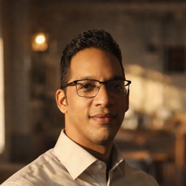 Esron Carvalho